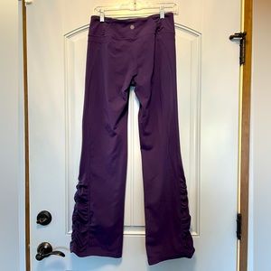 Athleta Posture Yoga Pants with Ruching